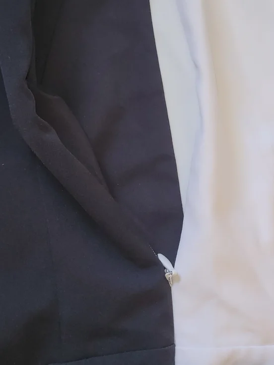 NY&C Black & White Colorblock Halter Jumpsuit - Size Small - NWT - Picture 4 of 7